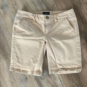 American Eagle Bermuda shorts